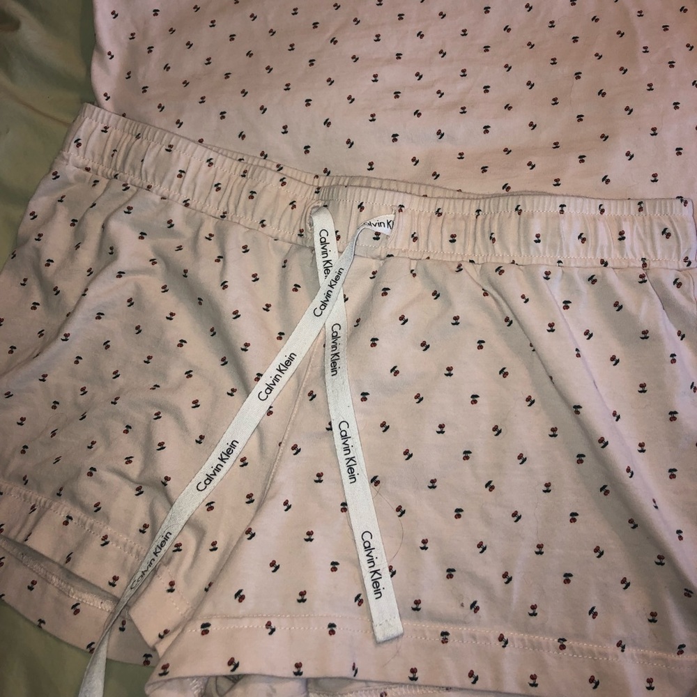 Calvin Klein sleep set  😴 - Picture 2 of 3